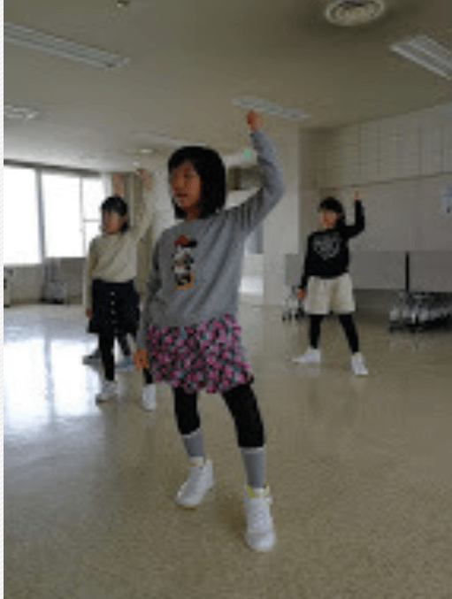 And we!!ガールズジャズダンス